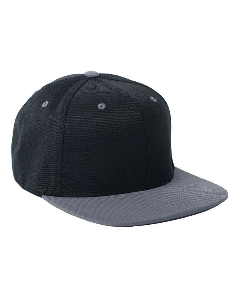 Flexfit 110FT - Fitted Classic Two-Tone Cap